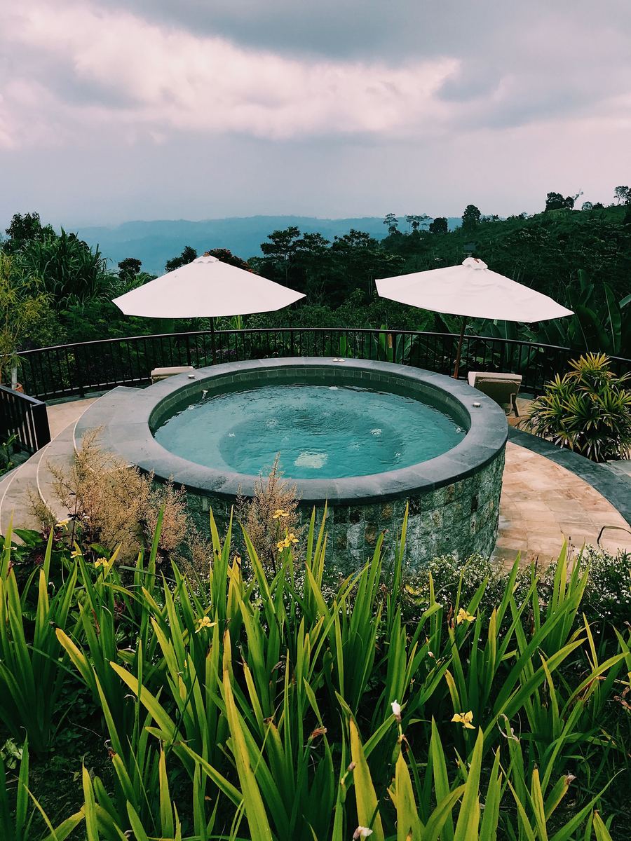 Resort boutique adults only — Leonard Ciubotaru